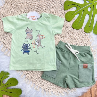 Conj. Camiseta We Are Super Super Cute e Bermuda - Verde